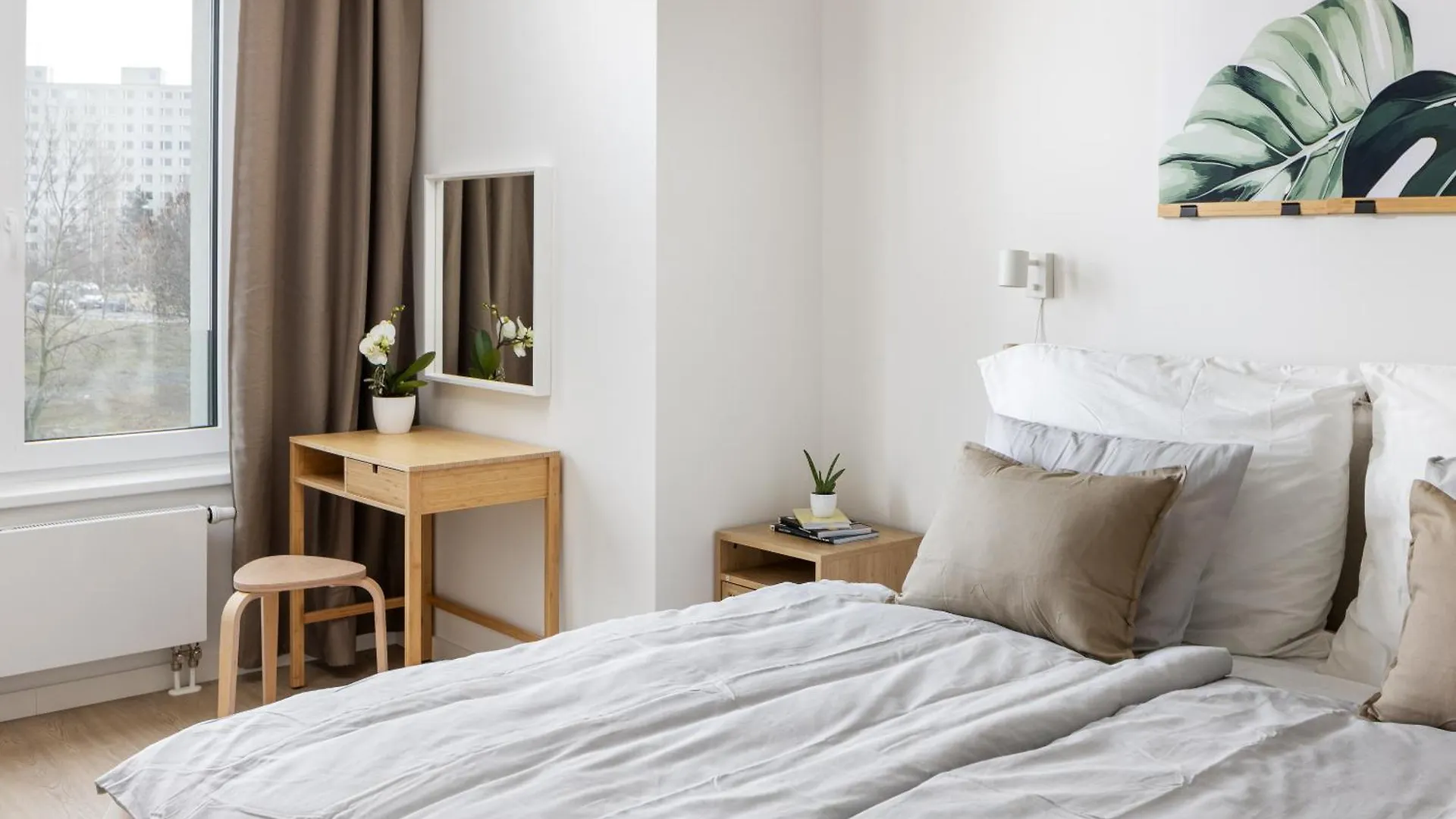 Stay2Gether Japandi Homestay For 4 - Metro B Luka Πράγα Διαμέρισμα